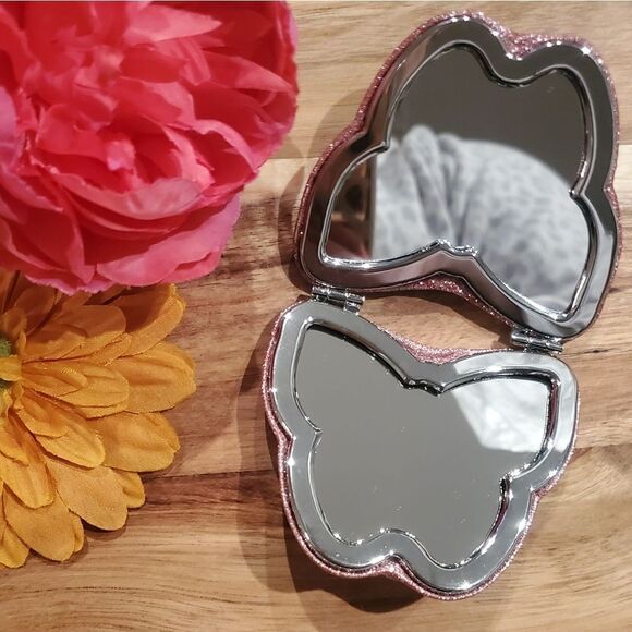 *LAST ONE* Coach Glitter Butterfly Compact Mirror - Picture 3 of 6